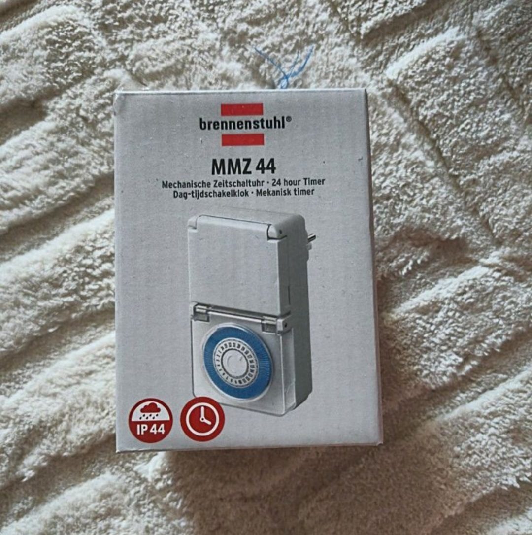 A Brennenstuhl mechanical 24 hour timer plug in its box